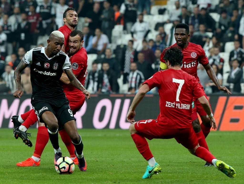 Caner Erkin sezonu kapattı