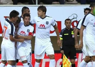 Başakşehir, Alanyaspor'u dağıttı