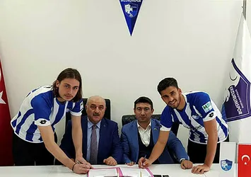 Erzurumspor'da çifte imza