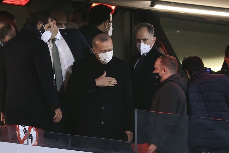 Başkan Recep Tayyip Erdoğan’dan milli takıma destek! Türkiye-Letonya maçını tribünden takip etti