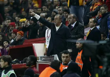 Fatih Terim’e taraftarlardan destek