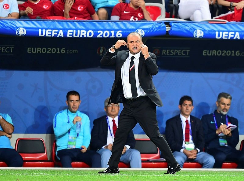 Fatih Terim’e TFF’den tazminat şoku!