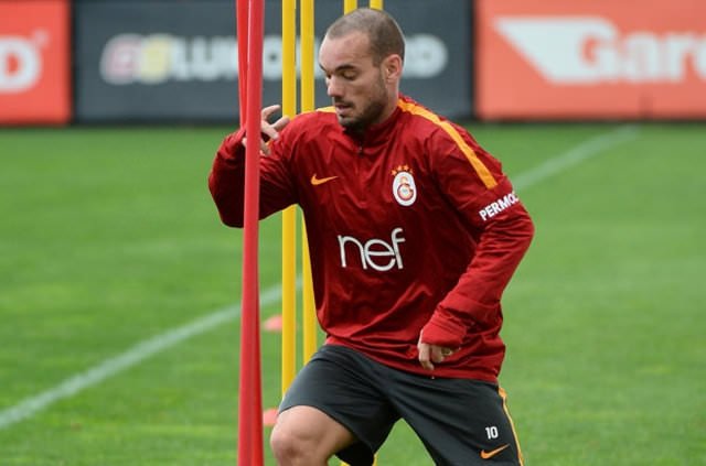 Çin’den Wesley Sneijder’e inanılmaz teklif