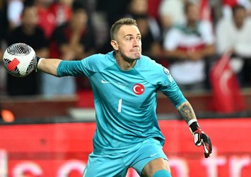 Mert Günok Fenerbahçe'de!