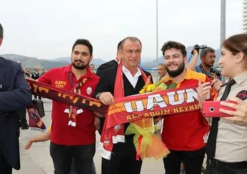 Galatasaray kafilesi Antalya'ya geldi