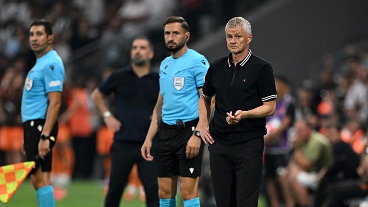 Beşiktaş'ın Shakhtar Donetsk maçı bilet fiyatları belli oldu Beşiktaş'ın Shakhtar Donetsk maçı bilet fiyatları belli oldu