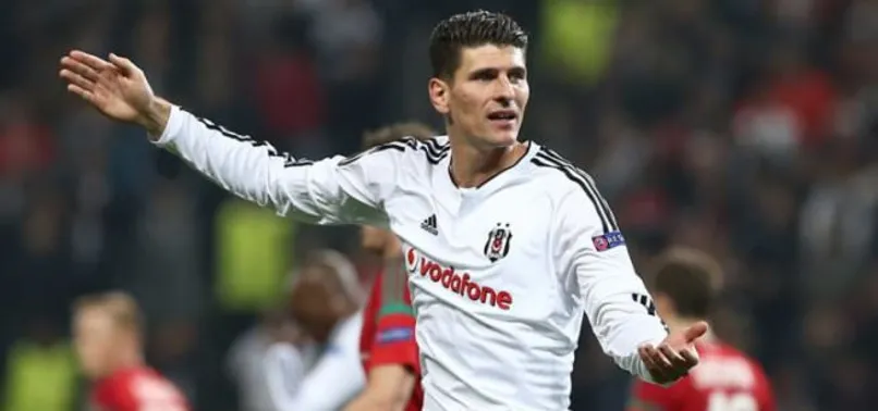 Mario Gomez'den flaş transfer hamlesi