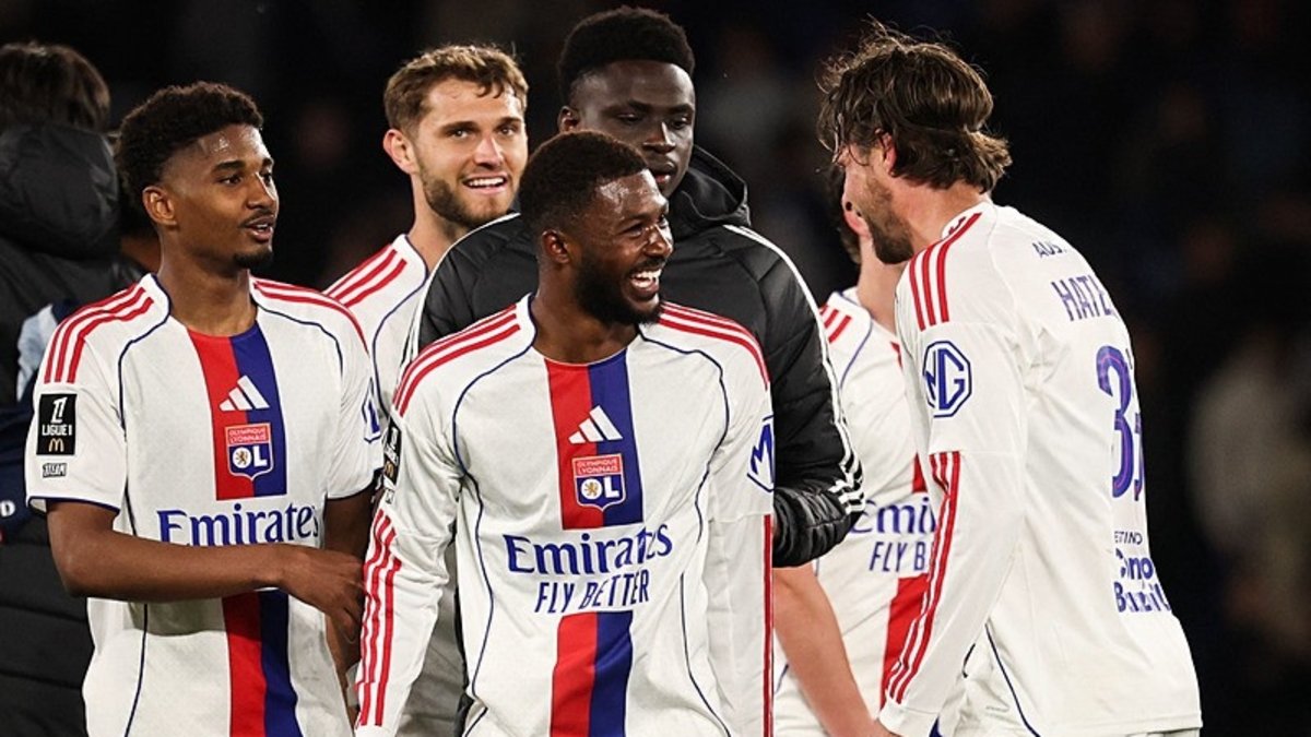 Lyon, PSG'yi, deplasmanda mağlup etti!