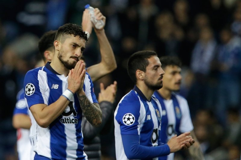 Liverpool zorlanmadan yarı finalde