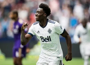 Beşiktaş'ın gözü Alphonso Davies'te