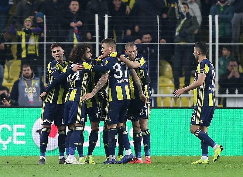 Fenerbahçe’ye 10 transfer lazım!