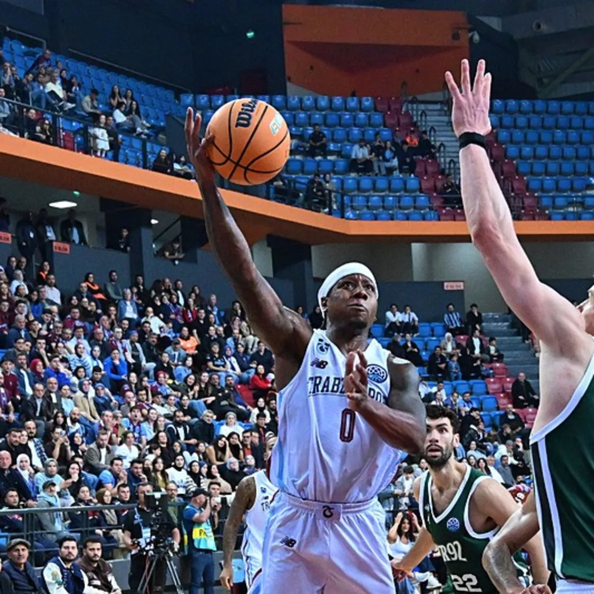 Trabzonspor, Nanterre 92'yi uzatmada devirdi