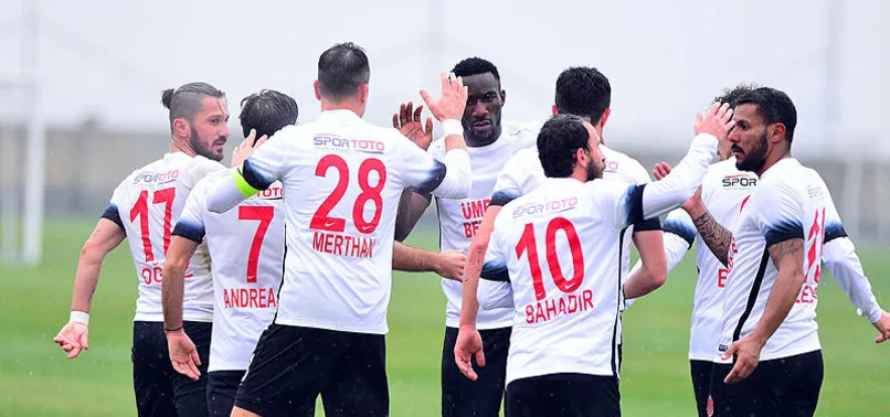 Ümraniyespor, şampiyonluğa kilitlendi