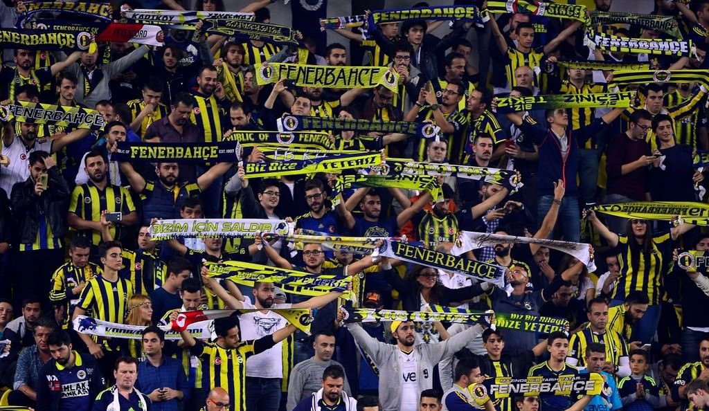 Fenerbahçe - Feyenoord maçından kareler