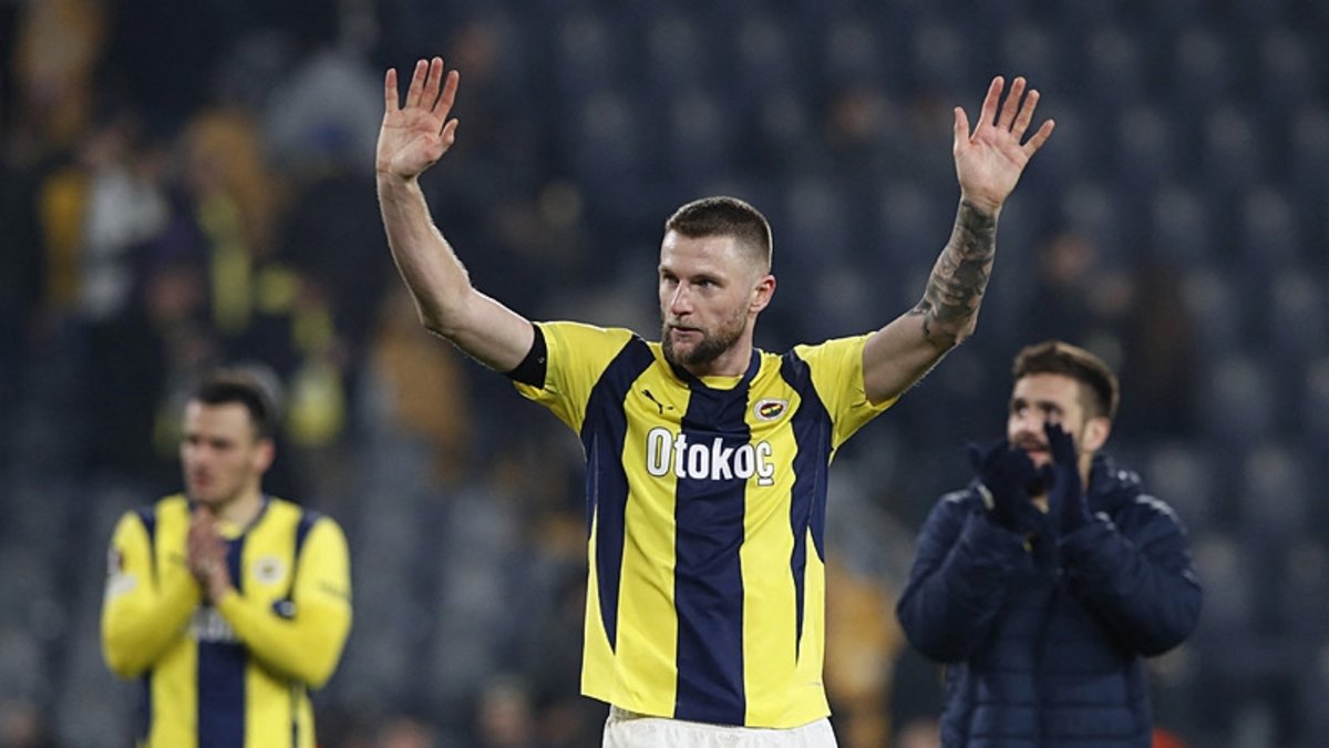 TRANSFER HABERİ: Fenerbahçe'den flaş Skriniar kararı! Takımda kalacak mı? TRANSFER HABERİ: Fenerbahçe'den flaş Skriniar kararı! Takımda kalacak mı?