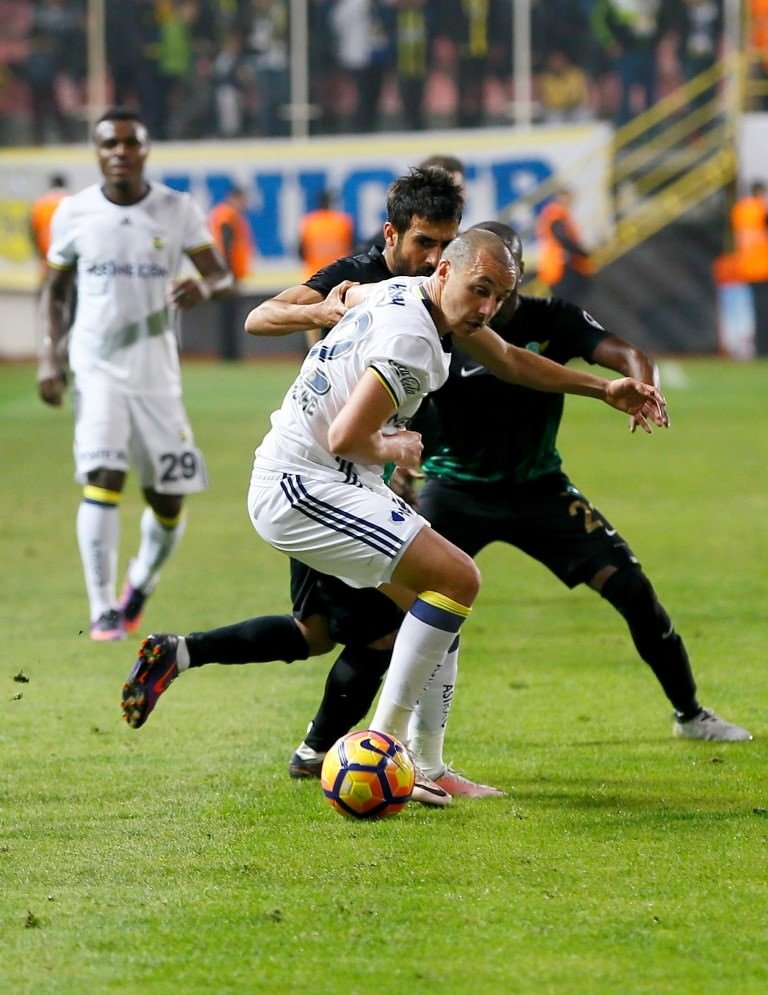 Fenerbahçe’nin 10 numarası Aatif Chahechou