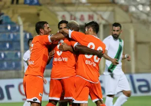 Adanaspor, Denizlispor'u rahat geçti!