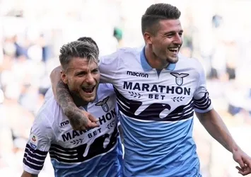 Lazio, iki yıldızını takımda tuttu!