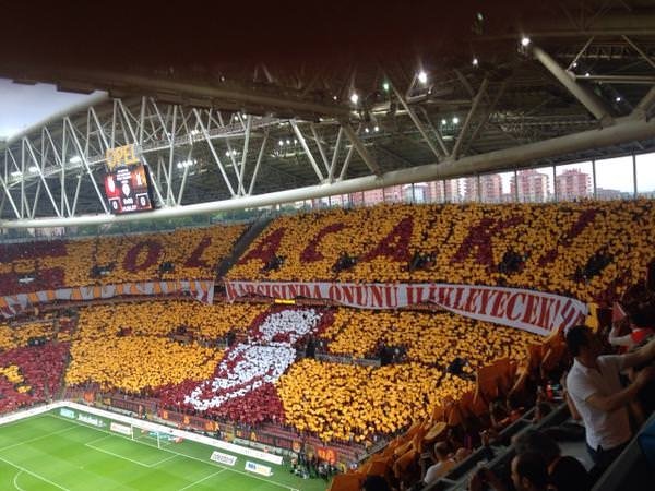 Arena’da müthiş koreografi