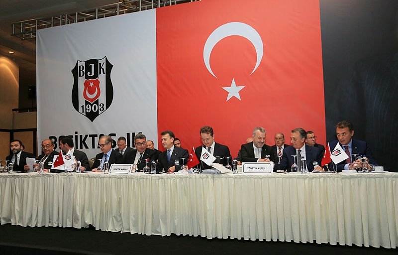 Beşiktaş para basıyor!