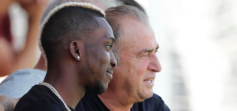 Henry Onyekuru Galatasaray antrenmanını ziyaret etti