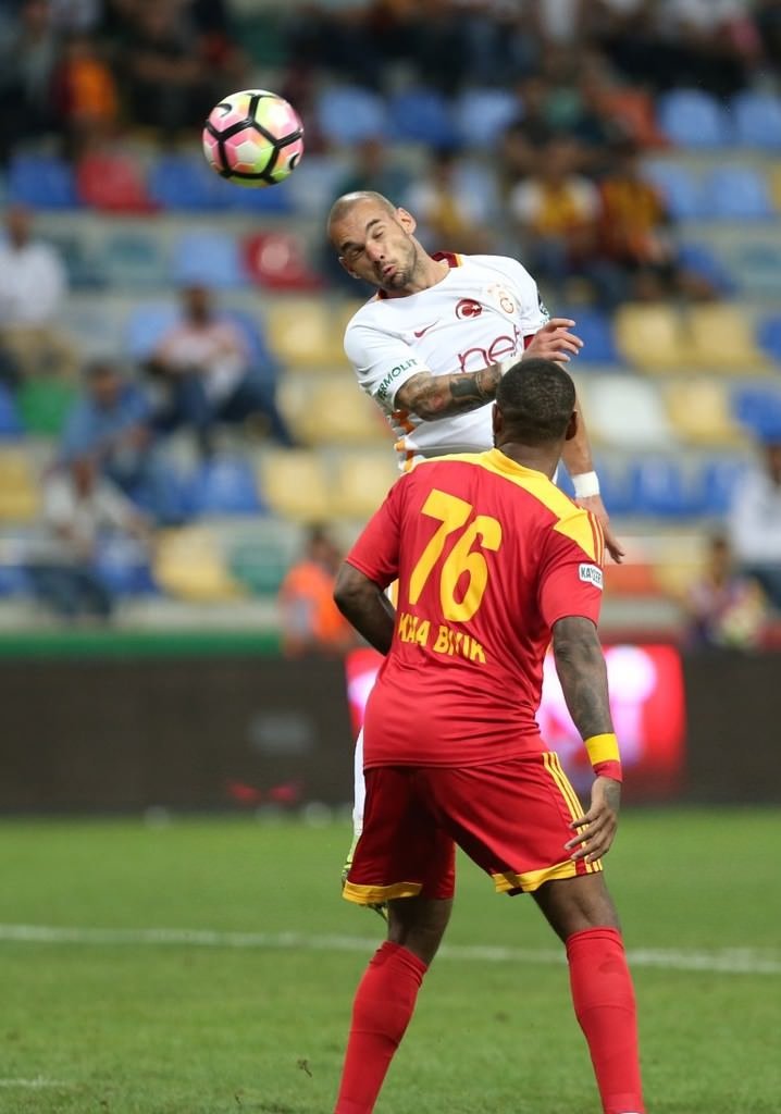 Galatasaray’dan devrim gibi karar!
