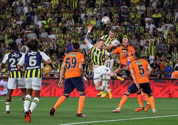 Başakşehir'in golüne faul engeli!