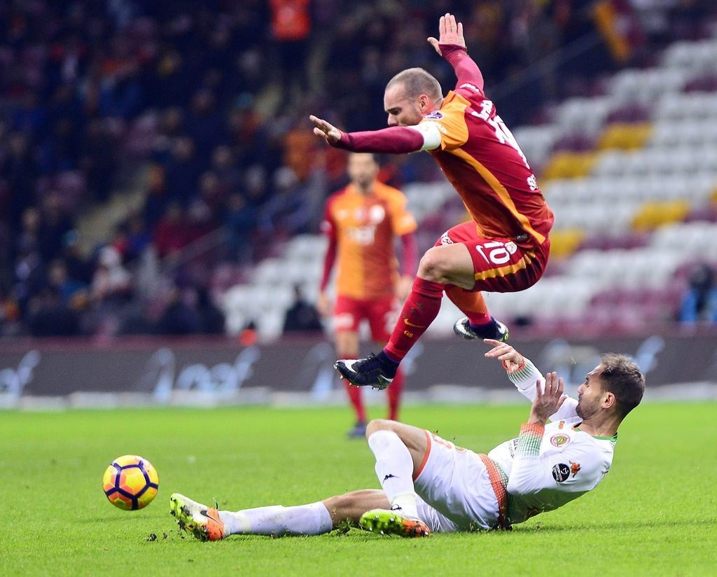 Wesley Sneijder’e Çin’den teklif var