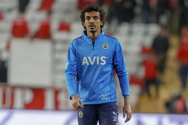 FENERBAHÇE TRANSFER HABERLERİ - Kanarya'da Luiz Gustavo ve Mergim Berisha'nın bileti kesildi! - 1