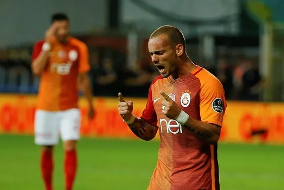 Sneijder: Fenerbahçe beni iyi tanır