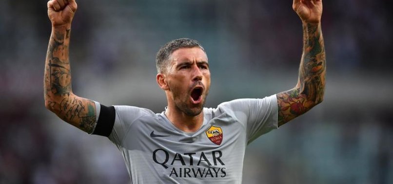 Fenerbahçe'ye Kolarov müjdesi! Resmen açıklandı