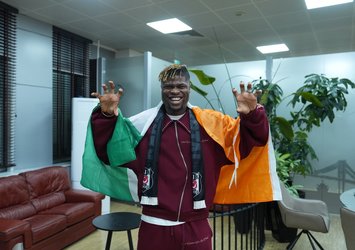 Agbadou, Beşiktaş için İstanbul'da!