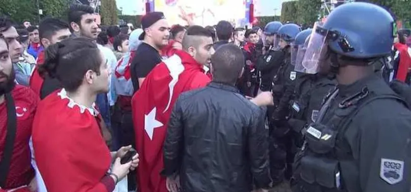 İngiliz holiganlar Türk taraflara saldırdı!