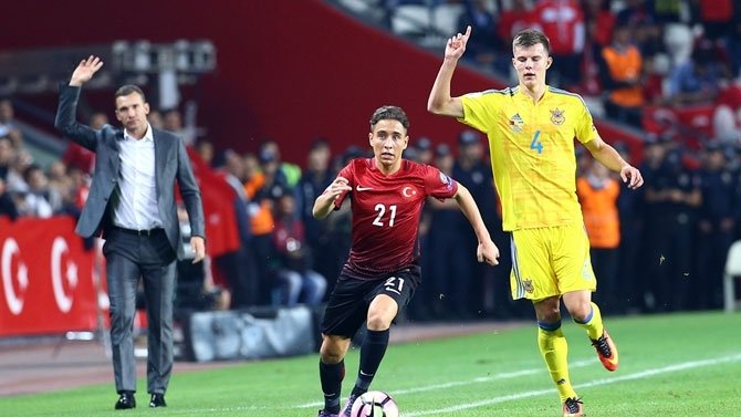 Emre Mor’un menajerinden transfer sinyali