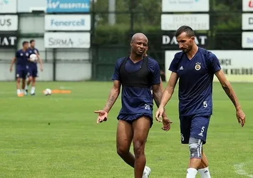 Ersun Yanal'dan Mehmet Topal ve Ayew görev
