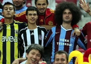 Beşiktaş - Galatasaray maçına sarı kırmızılı taraftarlar alınacak