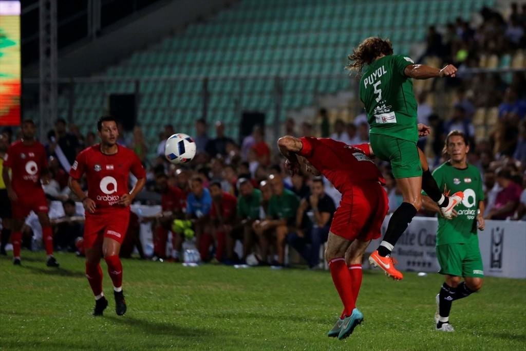 Futbol efsaneleri Lübnan’da rüzgar gibi esti