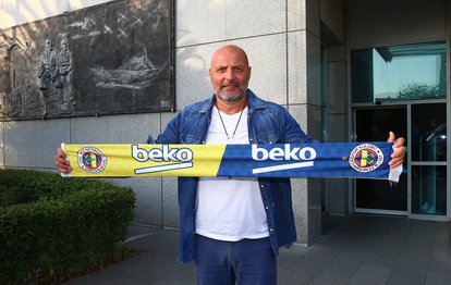 Son dakika transfer haberi: Fenerbahçe Beko’nun yeni başantrenörü Aleksandar Djordjevic İstanbul’a geldi!