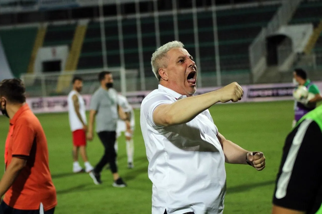 Yukatel Denizlispor-Gaziantep FK maçı sonrası gergin anlar - 3