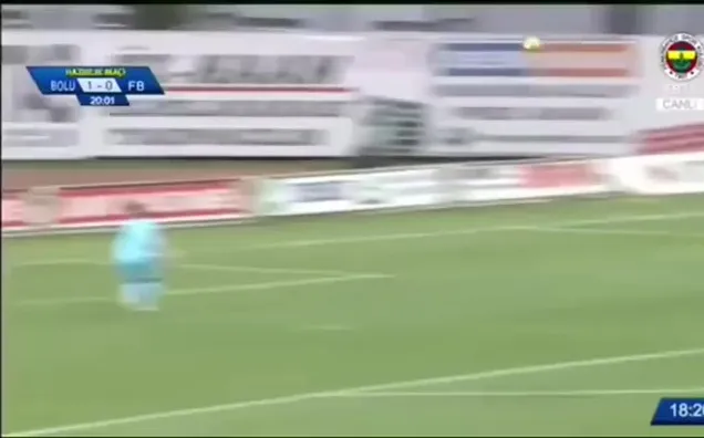 Volkan Demirel inanılmaz bir gol yedi
