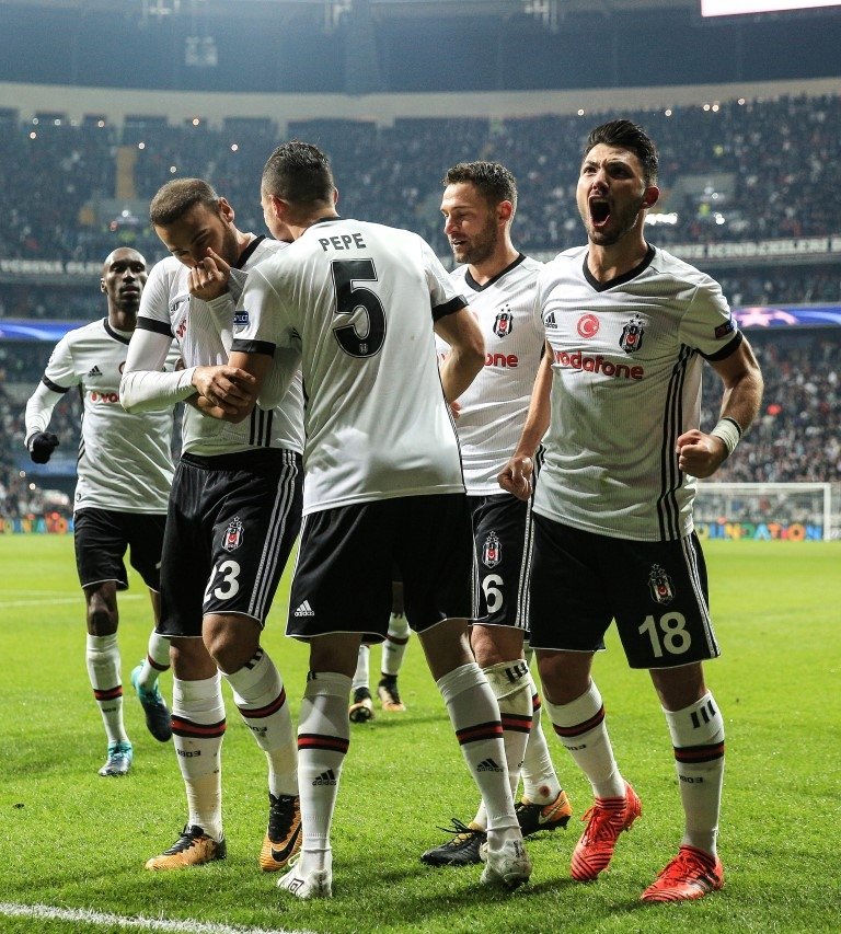 Cenk Tosun tarihe geçti