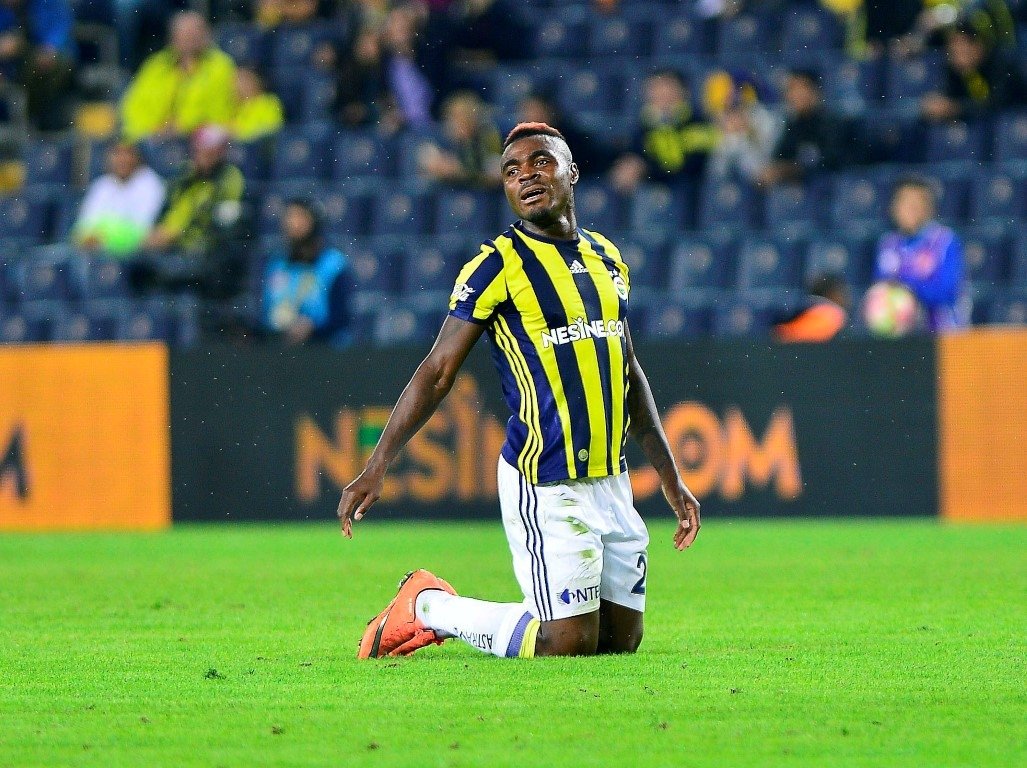 Fenerbahçe’ye Emenike müjdesi!