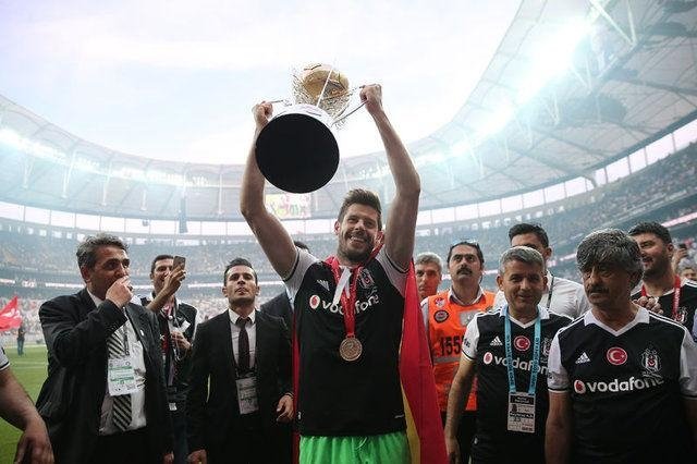 Süper Lig’de kim, ne kadar kazanıyor? İşte maaşlar...