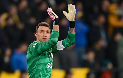 GALATASARAY TRANSFER HABERİ: Muslera’da yeni gelişme! Ailesi...