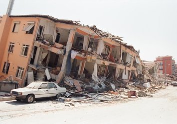 Süper Lig ekipleri 17 Ağustos 1999 depremini unutmadı