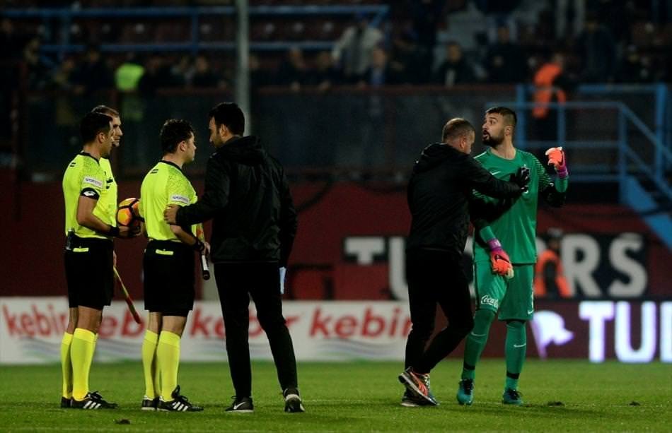 Süper Lig’e hakem hataları damga vurdu