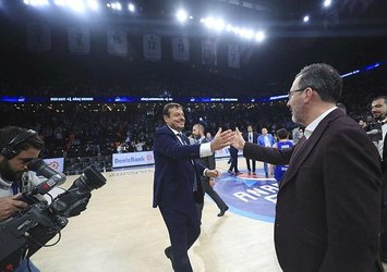 Anadolu Efes'in Final Four'daki rakibi Olympiakos!