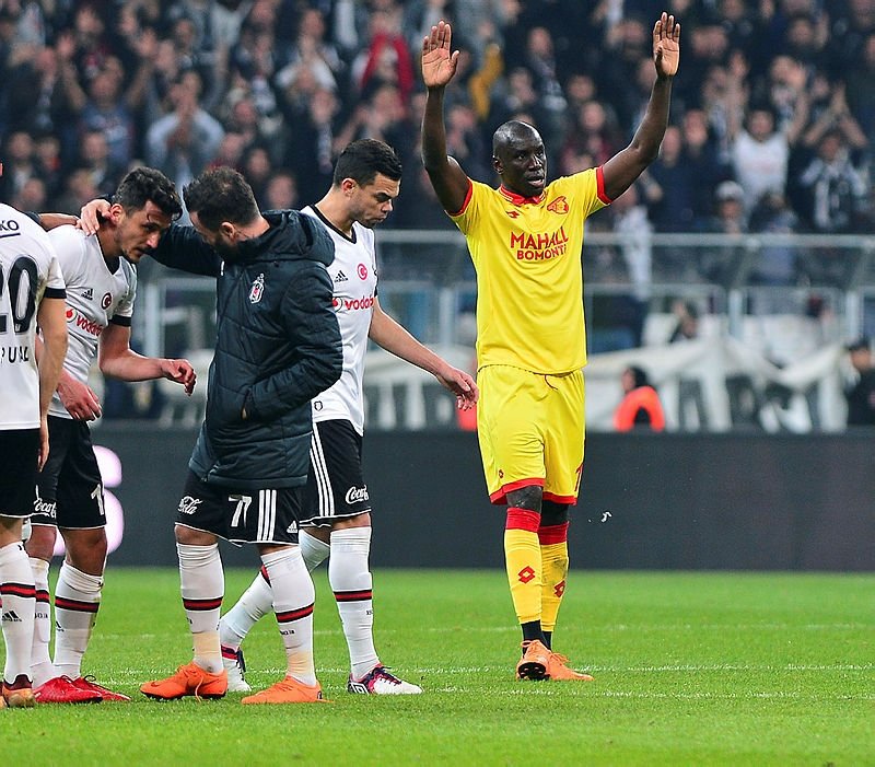 Demba Ba’dan flaş Beşiktaş açıklaması!