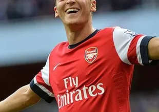 Mesut Özil Premier Lig'de rekor kırdı.