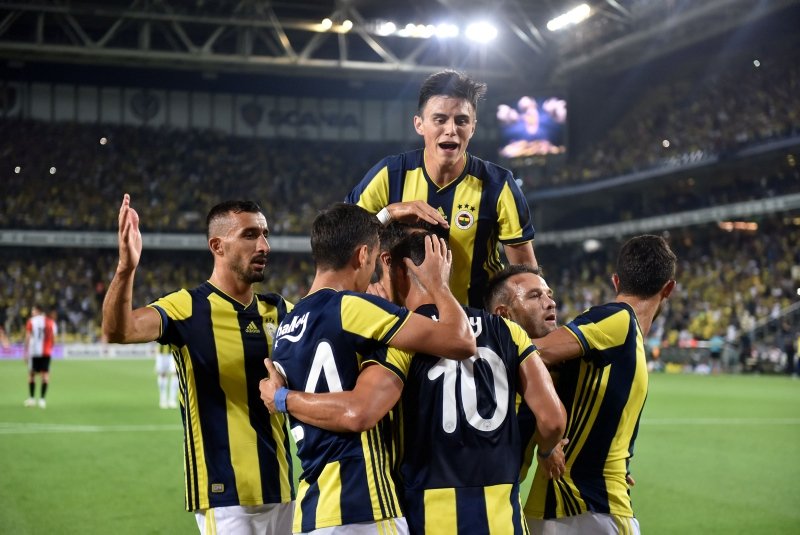 Fenerbahçe’nin gençleri mest etti! Fenerbahçe 3-3 Feyenoord maç sonucu